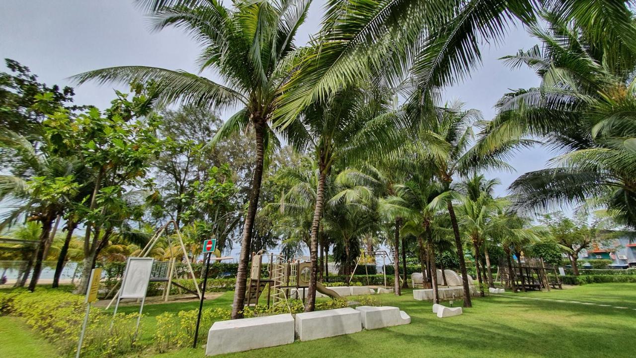 By The Sea Beach Luxury Resort - Batu Feringgi Luaran gambar