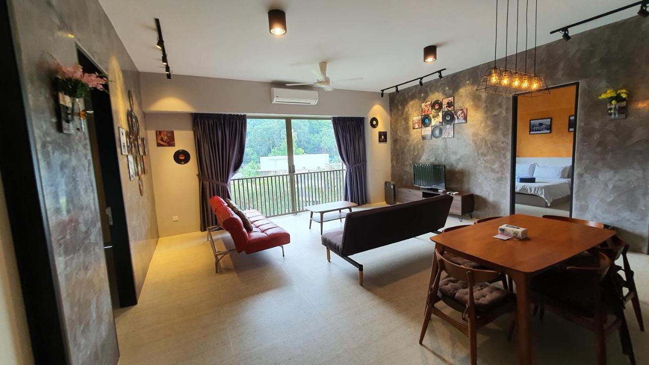 By The Sea Beach Luxury Resort - Batu Feringgi Luaran gambar