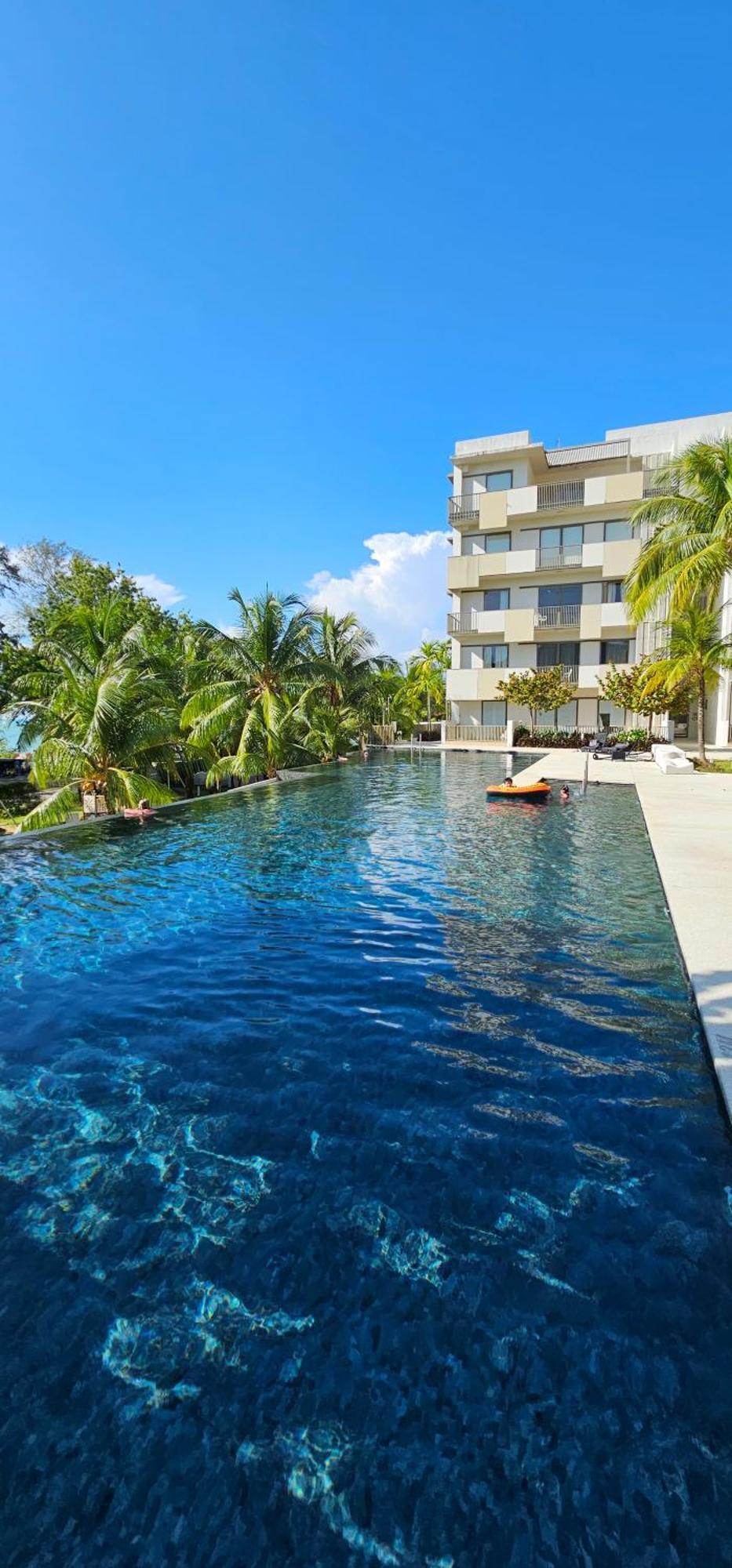 By The Sea Beach Luxury Resort - Batu Feringgi Luaran gambar